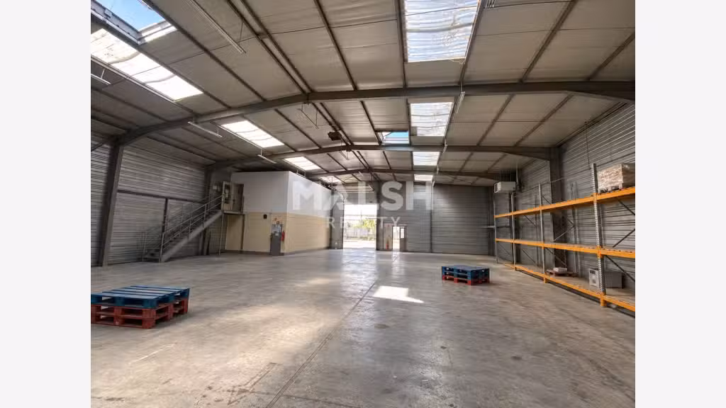 Local d'activité à louer 520m² à Vienne ZI Leveau