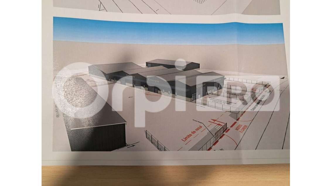 A Louer locaux d'activités ZI Montluçon