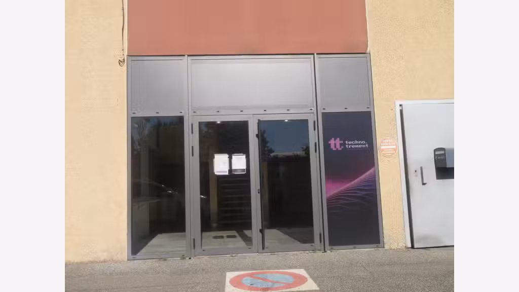 Local commercial ou artisanal à louer à Digne  