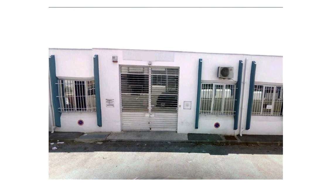 A louer locaux de stockage 475m² à Vallauris