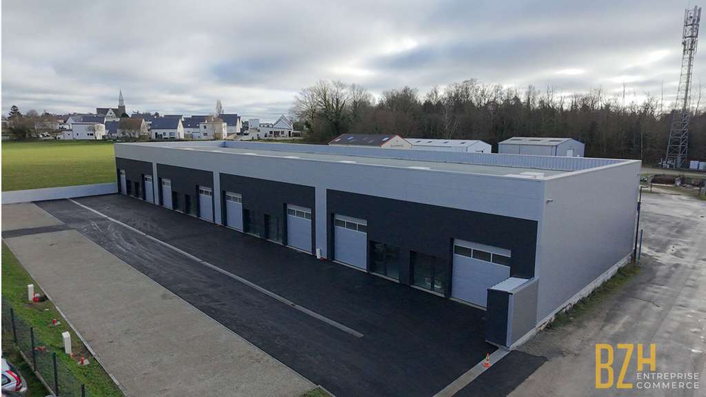 Loue local d'activités divisible 130m² à Lorient