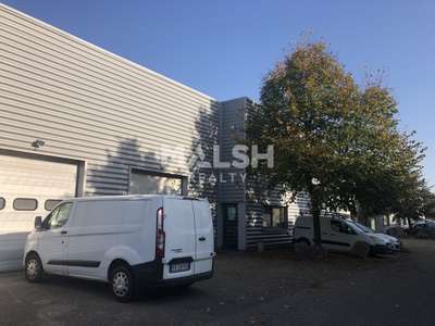 A louer local d'activités 436m² à Decines Charpieu