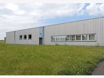 Loue local d'activités 600m² à Walincourt Selvigny