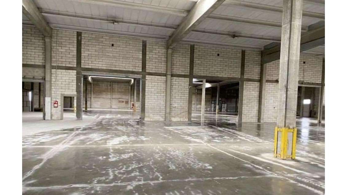 Location site logistique urbaine 13035m² à Amiens