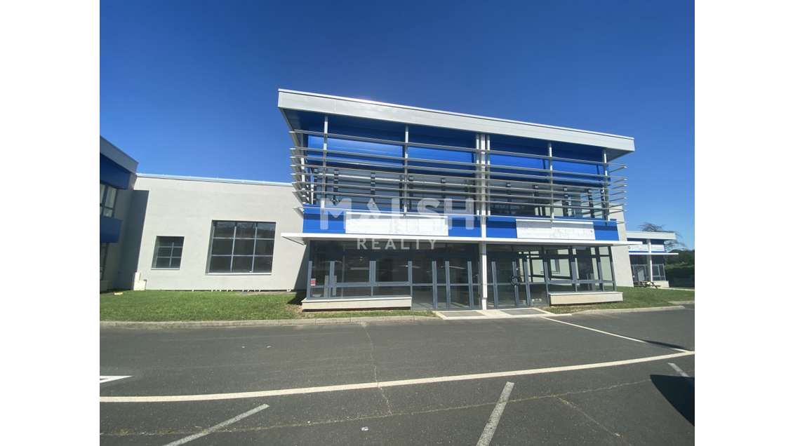 A louer local activité 430m² Anse La Buissonnière