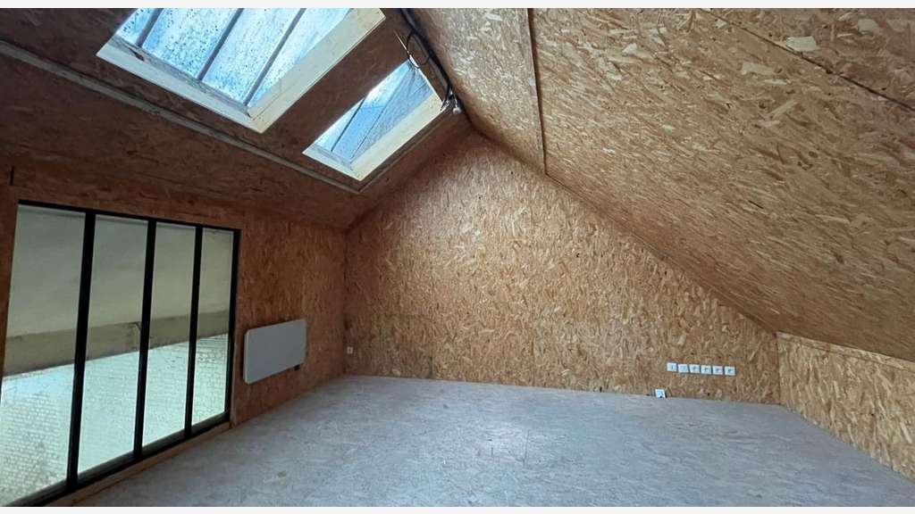 A louer local d'activité 180m² au Nord de Rouen