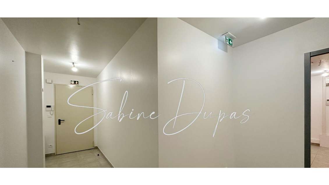 A louer local d'activité 58m² à Robion