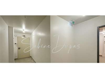 Location Locaux d'activités - Entrepôts à Robion