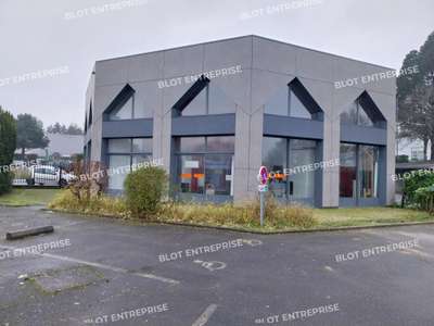 Location Locaux d'activités - Entrepôts à Bouguenais