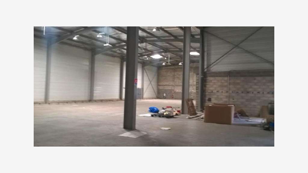 Loue local 1500m² ZAC du Mas Guérido Perpignan Est