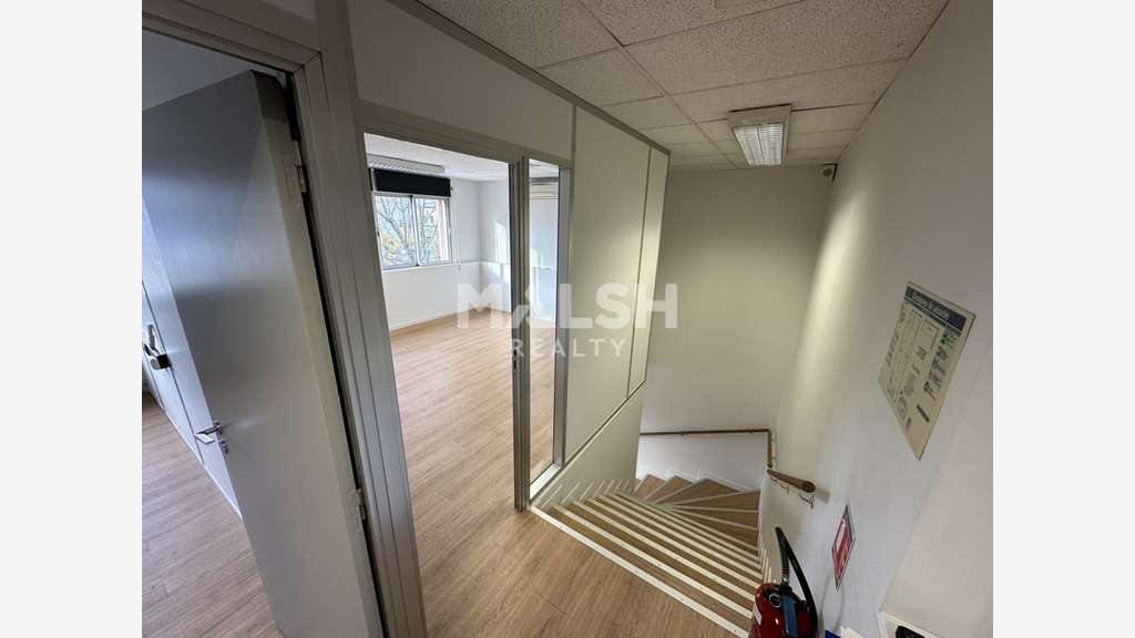 A louer local d'activité 1250m² à Chassieu