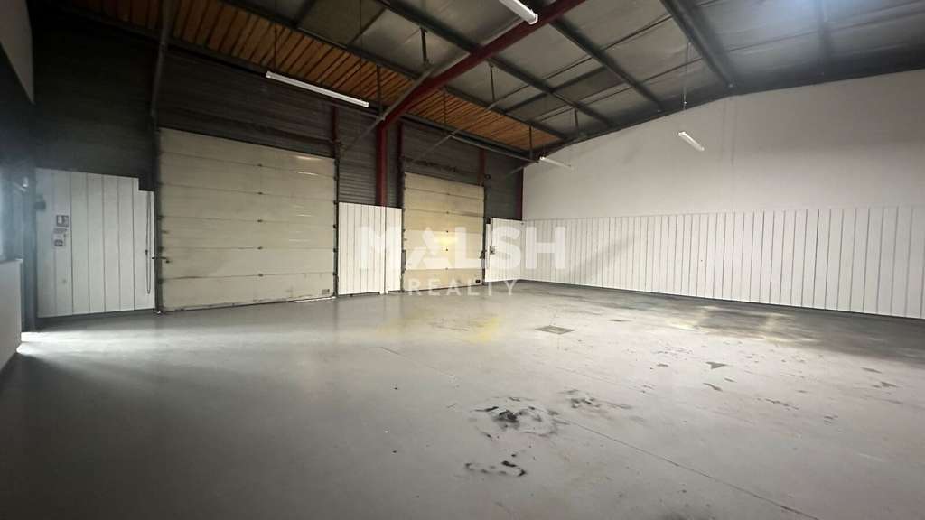 A louer local d'activité 372m² Civrieux-d'Azergues