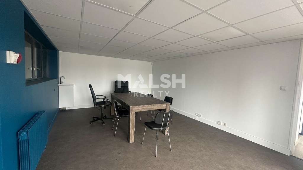 A louer local d'activité 372m² Civrieux-d'Azergues