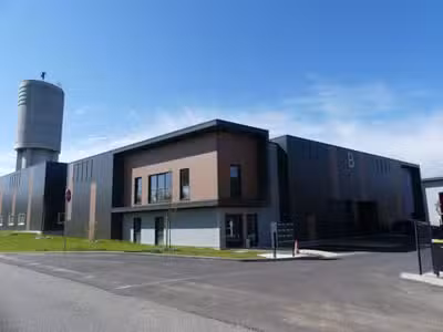 A louer local d'activité neuf 575m² à Épouville