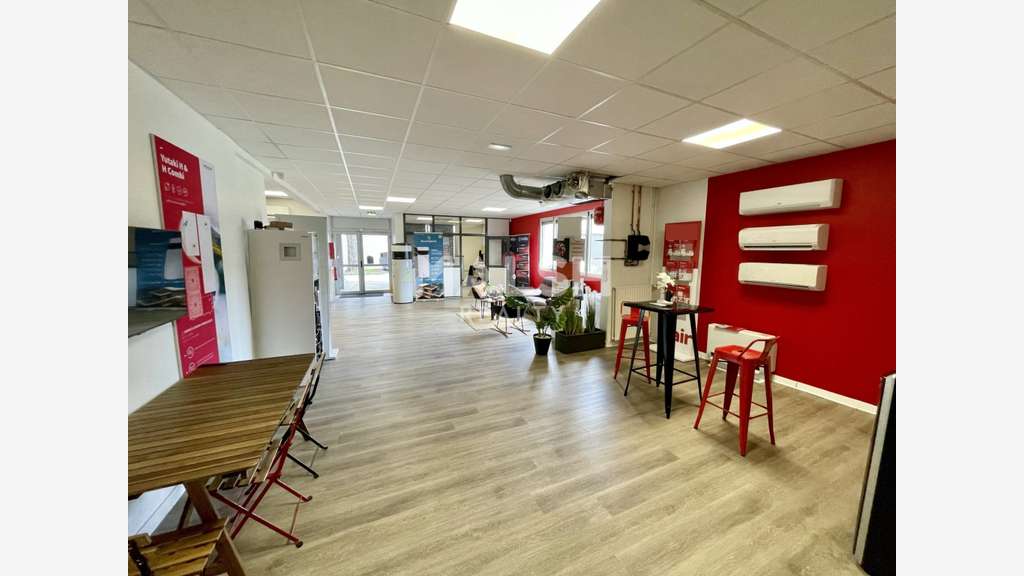 Local d'activités à louer 840m² à Irigny