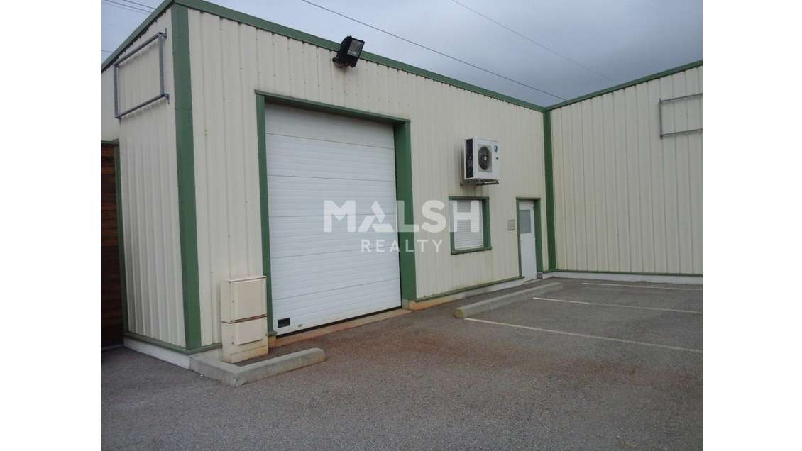 Local d'activités à louer 100m² à Jonage