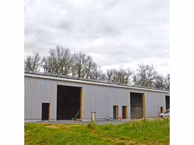 Location Locaux d'activités - Entrepôts à Laboutarie
