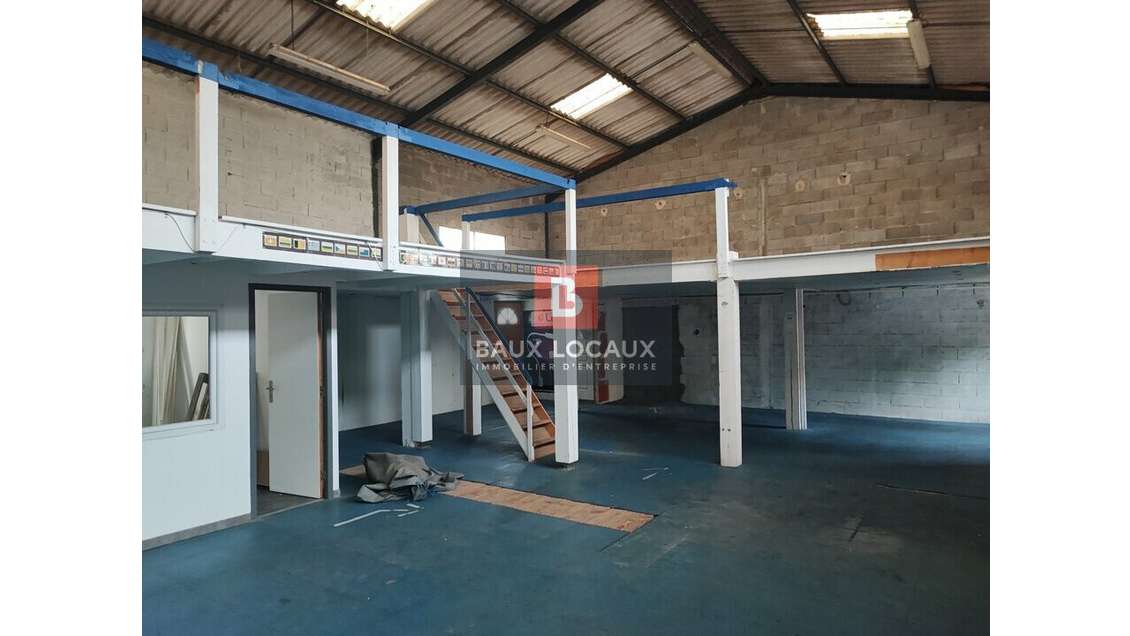A louer local d'activité 195m² ZI de Lambesc