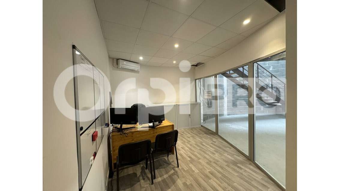 A louer local d'activités 139m² Limoges Ouest N141