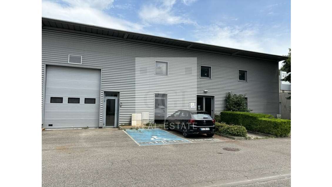 A louer local d'activité 364m² à Lyon 7e