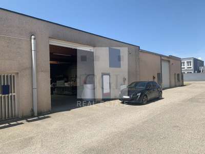A louer local d'activités 535m² à Meyzieu