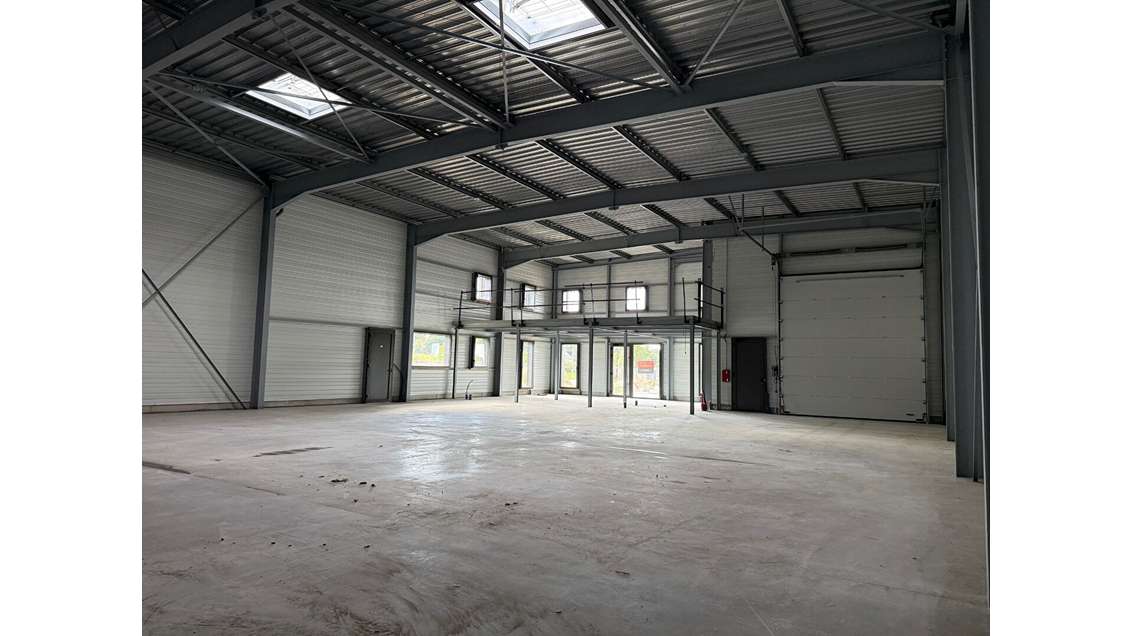 A louer local d'activité neuf 423m² ZA Lamballe