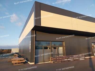 Location Locaux d'activités - Entrepôts à Plumelin