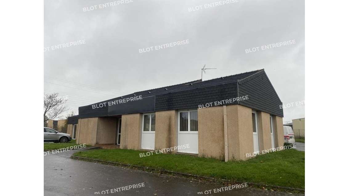 A louer local d'activité 624m² ZI Quévert