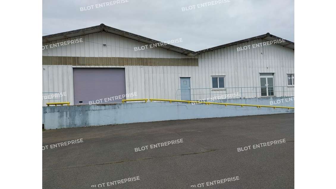 A louer local d'activités 450m² à Quimper RN165