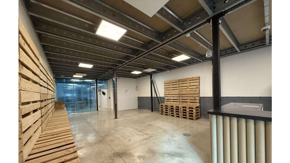 Location local dépôt 108m² zone d’activité Reims
