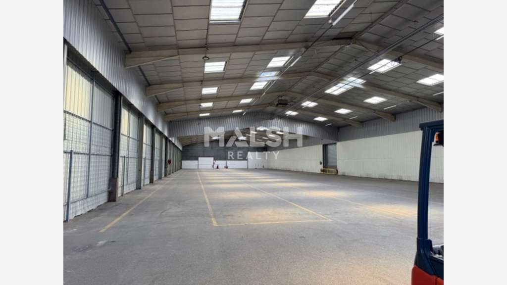 A louer local d'activité 2000m² ZI Reyrieux