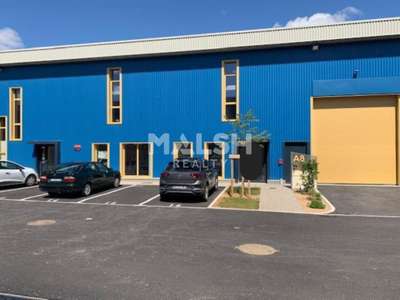 Location Locaux d'activités - Entrepôts à Saint-Bonnet-de-Mure