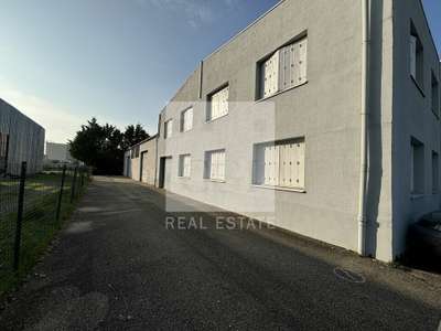 A louer locaux 135m² à Saint-Symphorien-d'Ozon