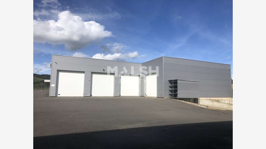 A louer bâtiment 1280m² à St-Symphorien-sur-Coise