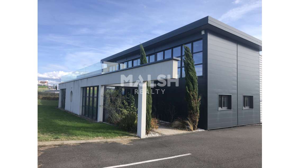 A louer bâtiment 1280m² à St-Symphorien-sur-Coise