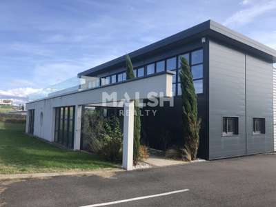 A louer bâtiment 1280m² à St-Symphorien-sur-Coise