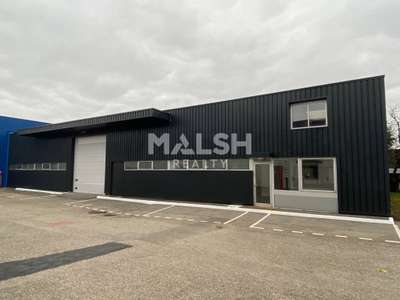 Location Locaux d'activités - Entrepôts à Vaulx-en-Velin