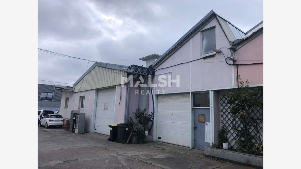 A louer local d'activité 118m² à Vénissieux
