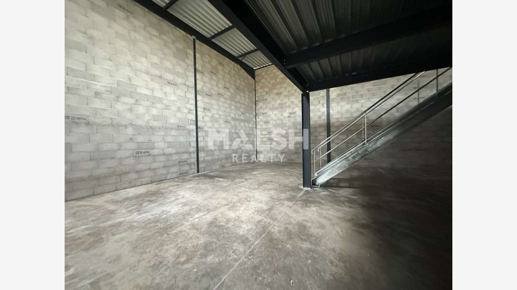 A louer local d'activité 208m² à Villette-d'Anthon