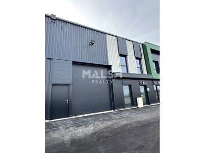 Location Locaux d'activités - Entrepôts à Villette-d'Anthon