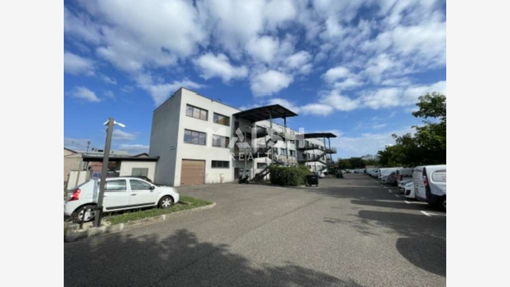 Loue local d'activités de 85m² à Villeurbanne