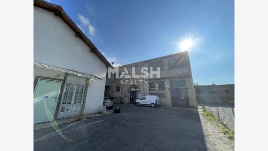 Loue local d'activités de 85m² à Villeurbanne