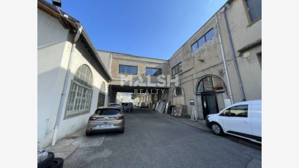 Loue local d'activités de 85m² à Villeurbanne