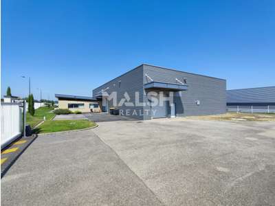 A louer local d'activité bureaux 870m² à Vourles