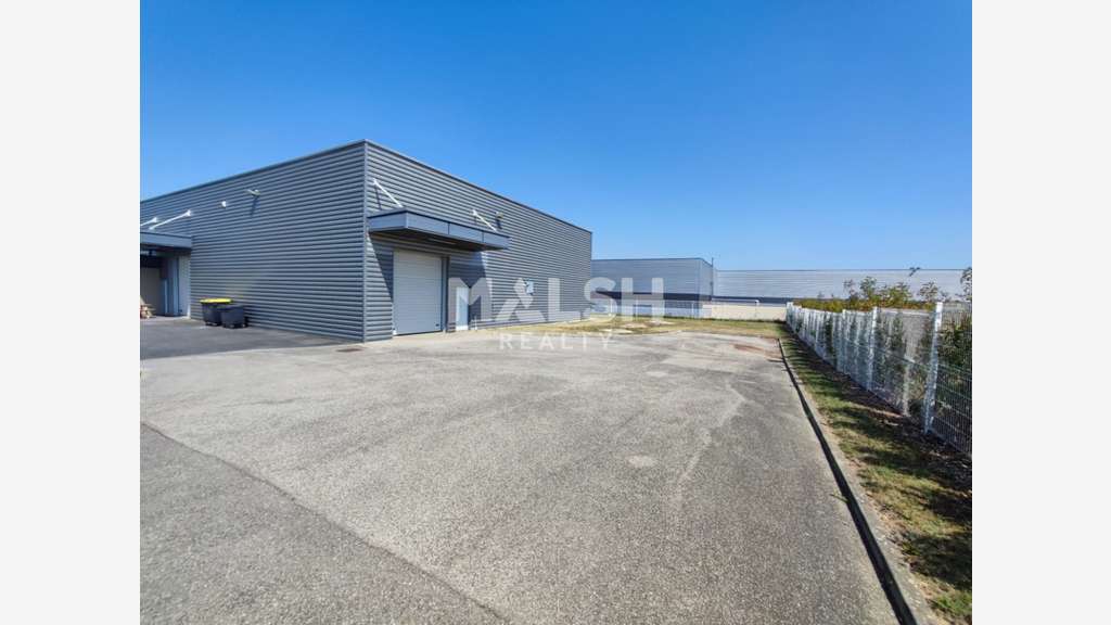 A louer local d'activité bureaux 870m² à Vourles