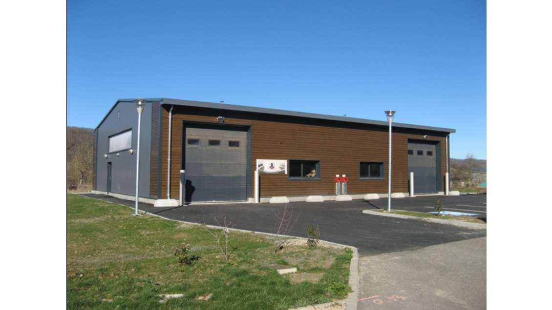 A louer local d'activité 147m² à Prat-Bonrepaux