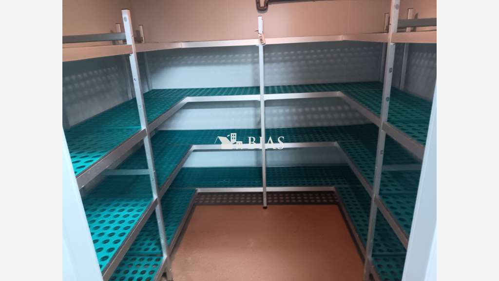 A louer local alimentaire 300m² à a Honfleur