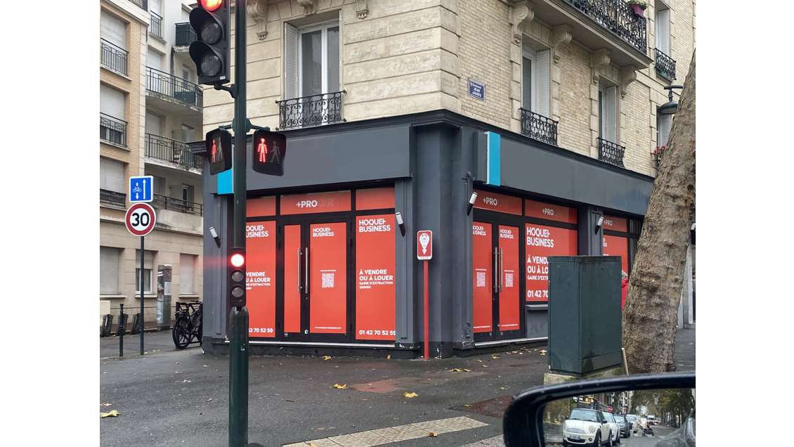 A louer local d'angle 79m² axe fréquenté à Clichy