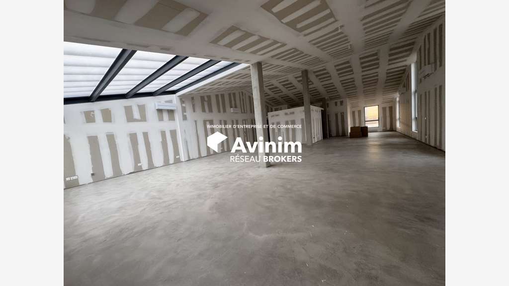 A louer local artisanal 178m² à Bordeaux