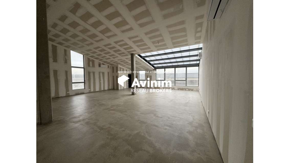 A louer local artisanal 178m² à Bordeaux